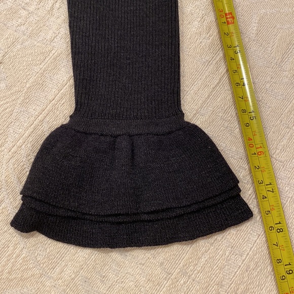 Esther Chen Black Ribbed Top.  Silk, Nylon and Spandex.  Ruffled detail - Picture 14 of 16